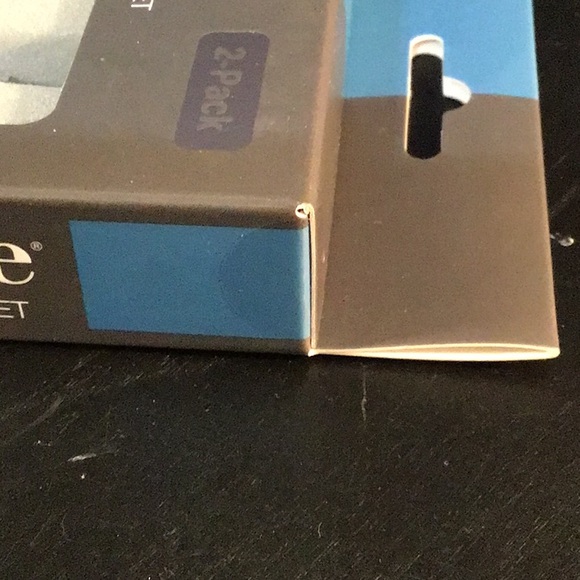 💕NWT💕 Brookstone tweezers & nail clippers set - Picture 4 of 6